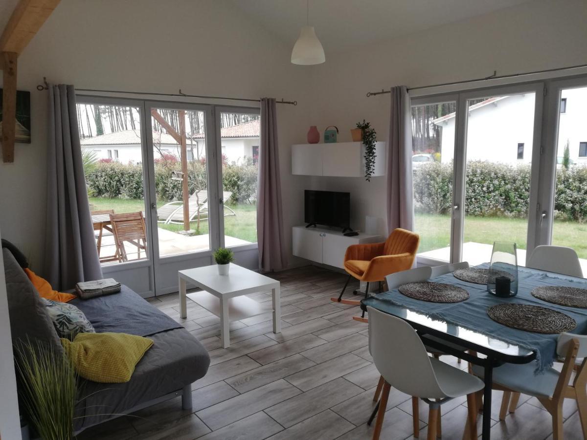 Maison Moderne Proche Lac Et Plage Леон Экстерьер фото